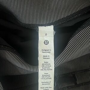 Lululemon black white  stripe leggings size 8